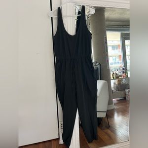 Abercrombie and Fitch Black traveler jumpsuit (2021 edition)